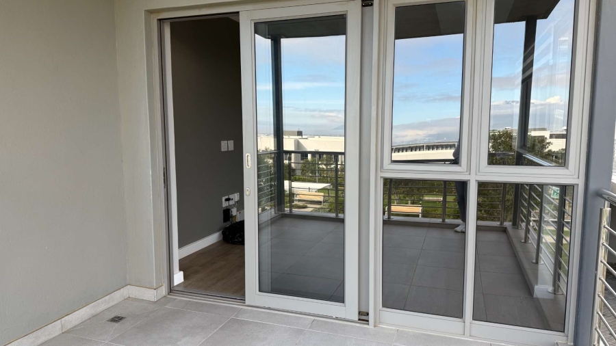 2 Bedroom Property for Sale in Plattekloof Western Cape